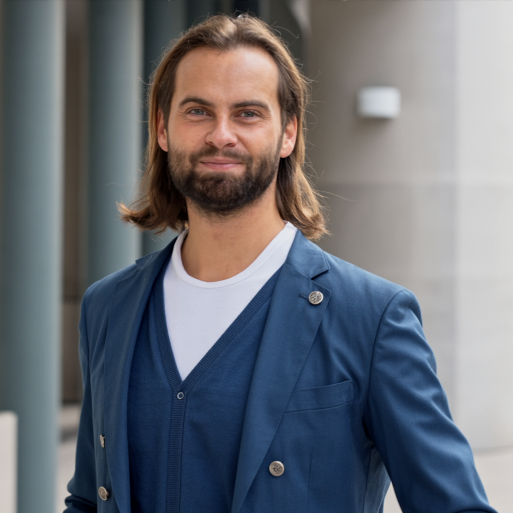 Start business portrat eines jungen mannes spo 9 z6bkv8srybw9jqt 1mfa sealkb6xqn6xwoeyqjoclq